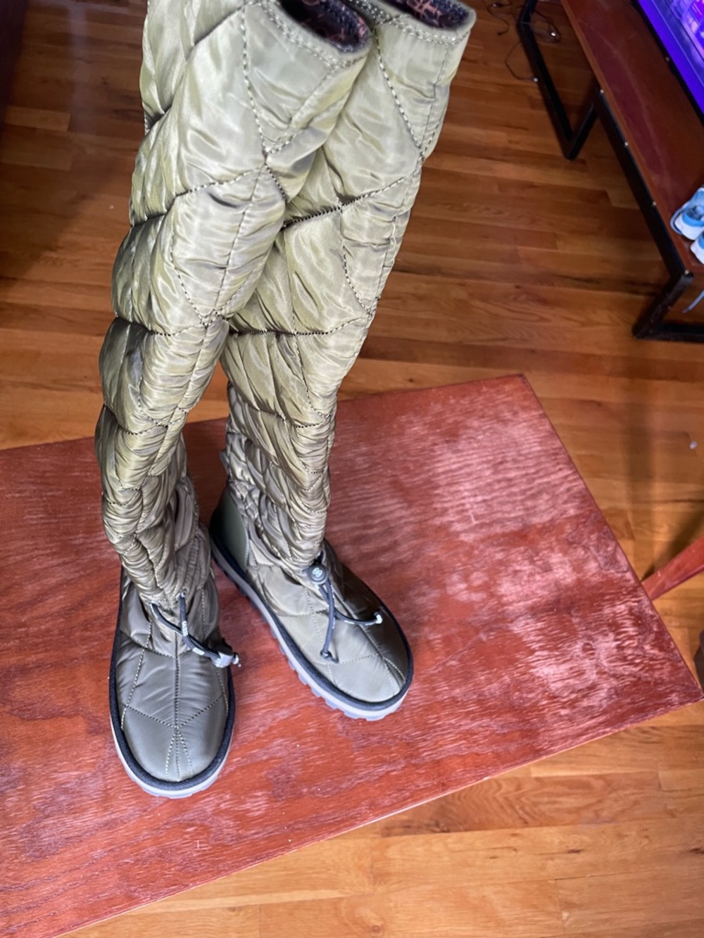 Guess Quilted Olive Over-the-Knee Winter Boots